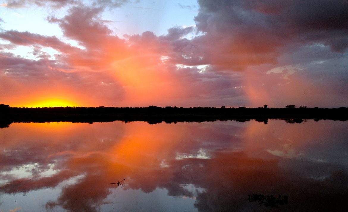 Dawn at Paraguay Fluß